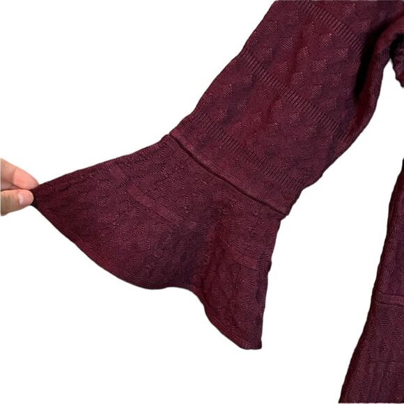 NWT! Gabby Skye v neck knitted maroon dress - Picture 11 of 12